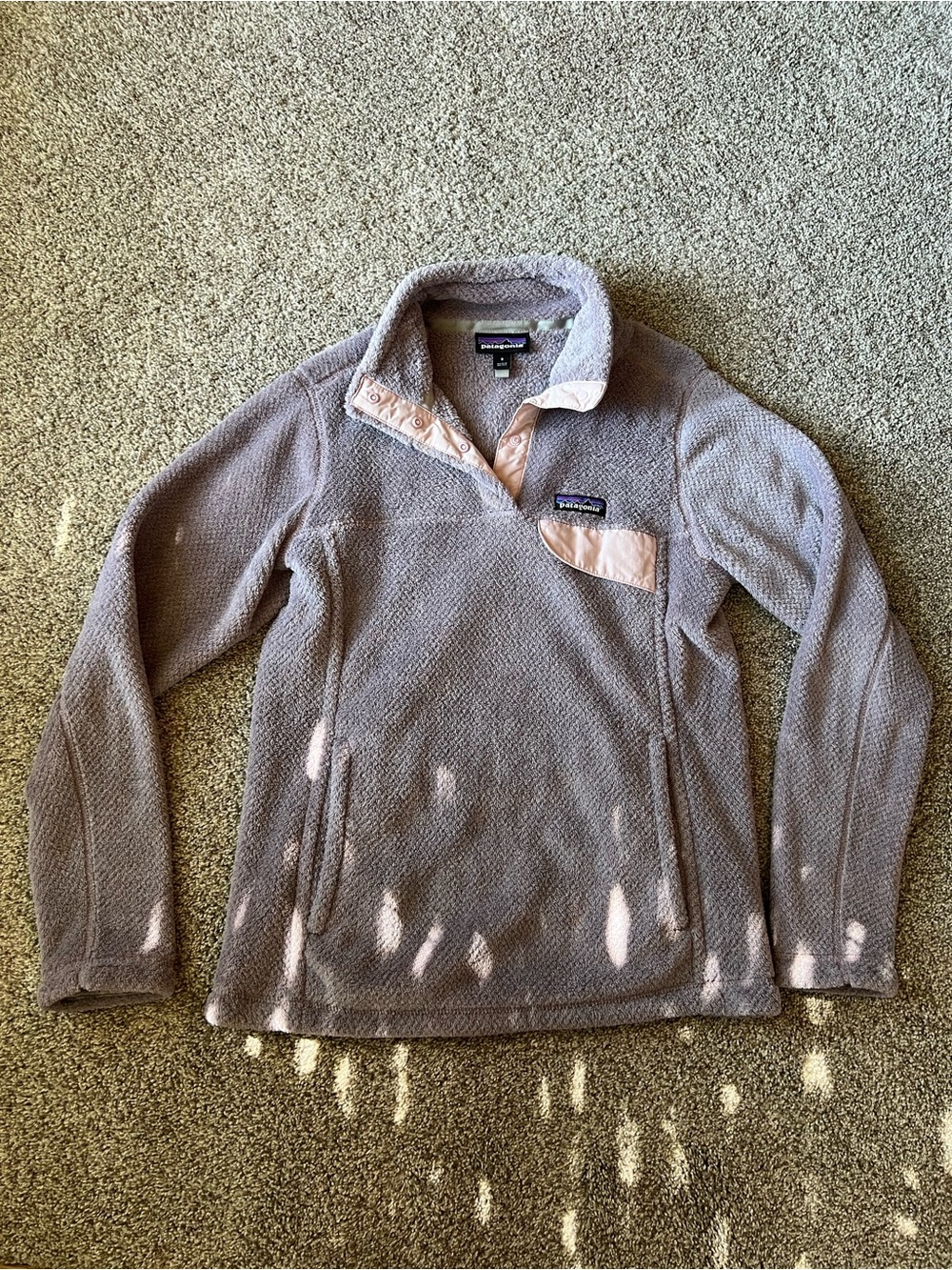 Patagonia Fleece Pullover in Mauve with Pale Pink Accents